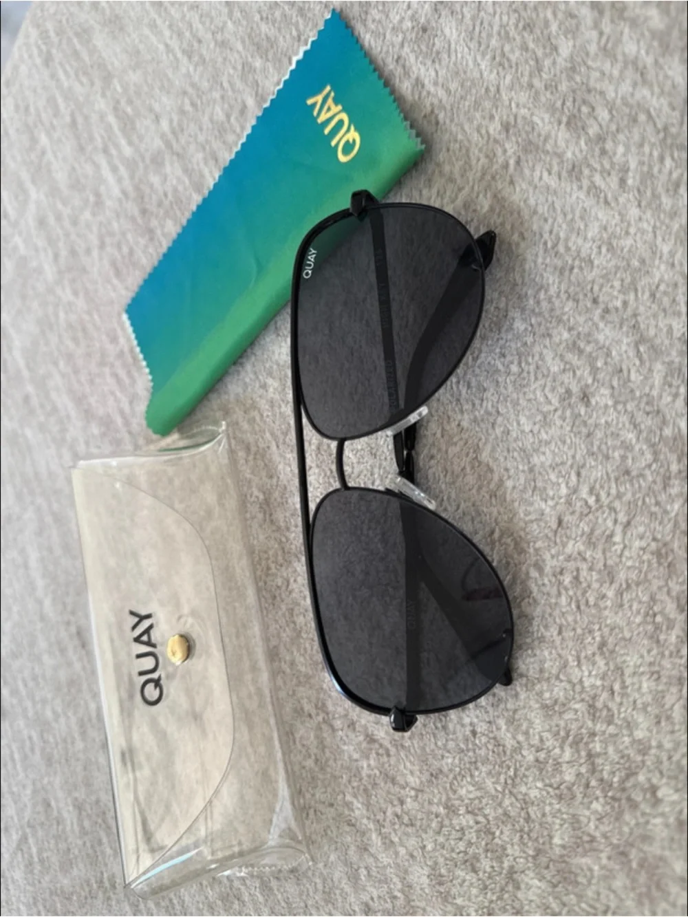 Quay Australia Polorized Highkey Aviator Sunglasses-Black